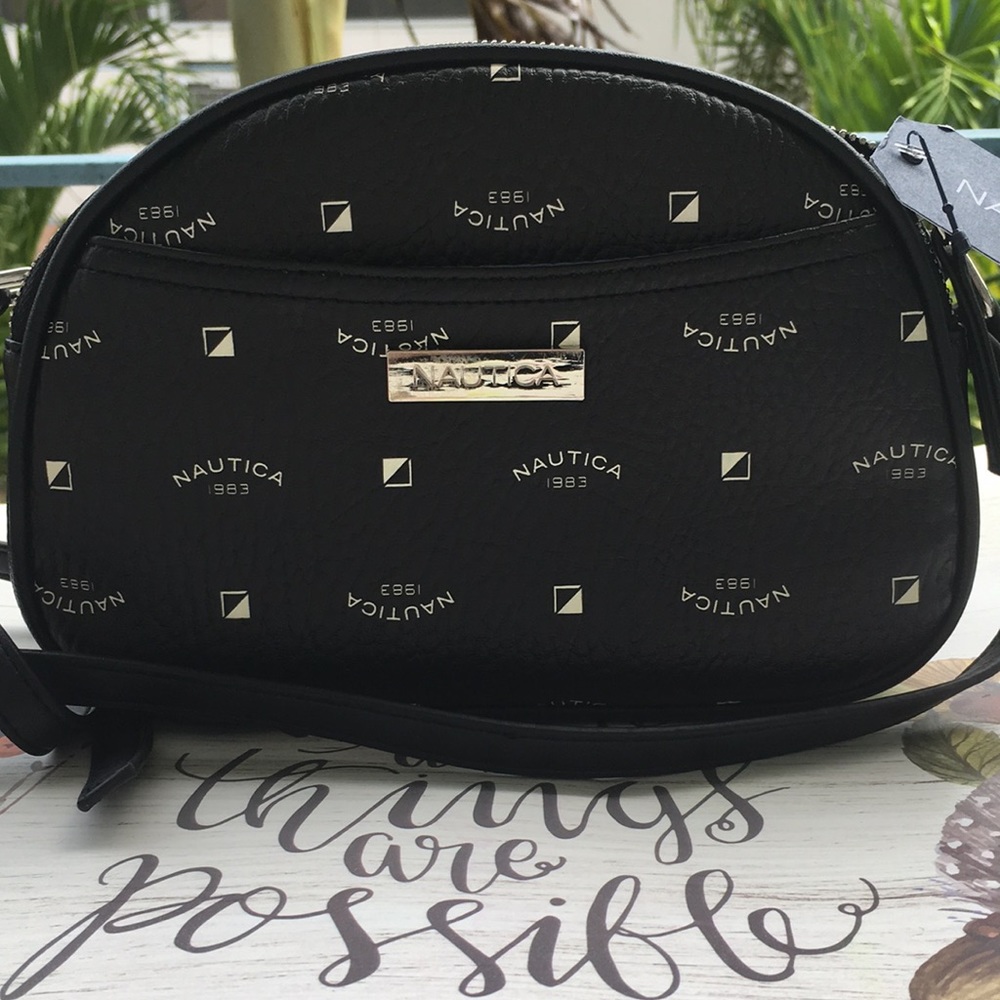 BLACK  LEATHER  NAUTICA  CROSSBODY BAG 💼